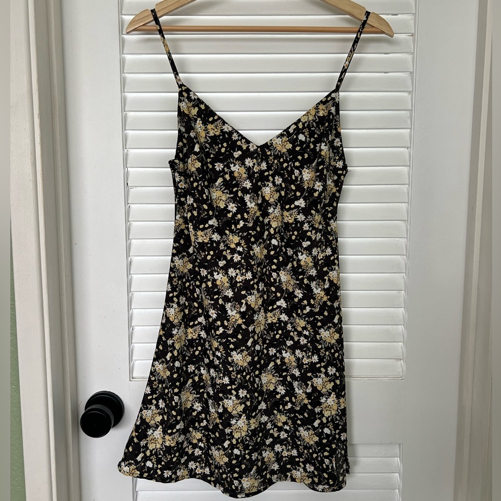 Mahina Black and Cream Floral Mini Dress
